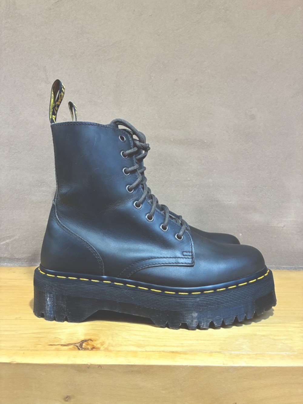 Jadon Platform Doc Martens - Picture 7 of 7